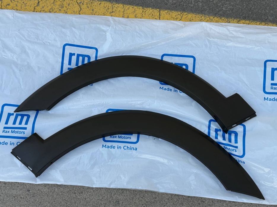Kaptiva Spoller Molding