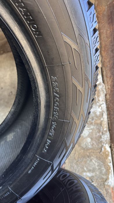 225/60 R18 Yokohama 4шт