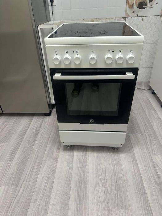 Продам кухоную плиту