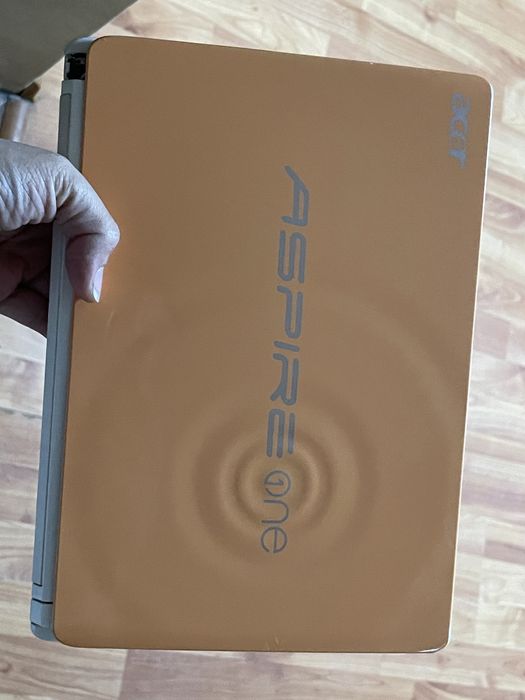 Продам Нетбук айсер