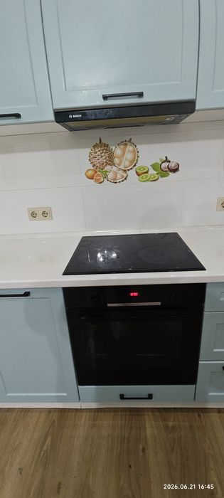 Продам кухонную гарнитуру в сборе