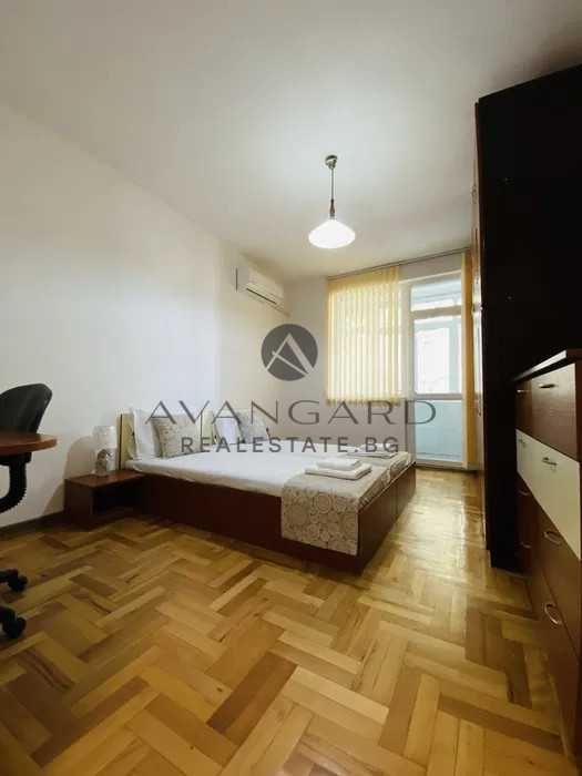 оф.14939 Просторен 4-стаен Център/Тримонциум