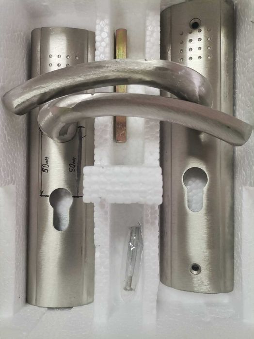 RFID чип презаписваем за входни врати и асансьори