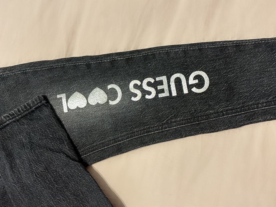 Детски дънки за момиче Guess, размер 5г.