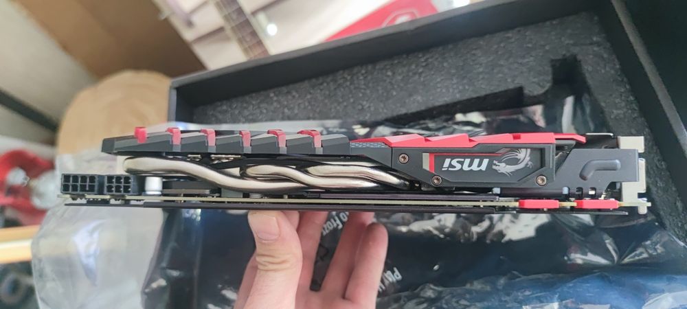 Продам видеокарту GTX 1080
