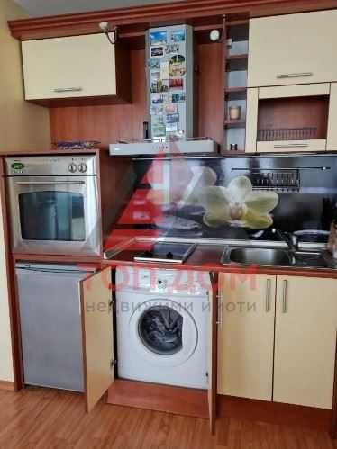 Дава се под наем Двустаен апартамент в Варна, Спортна зала - 55 кв.м за 500 € - Снимка #2