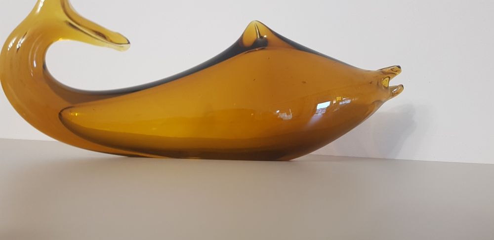 Риба-ваза от кафяво стъкло