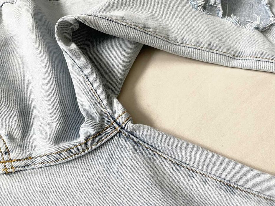 Светлосини накъсани дънки S/36