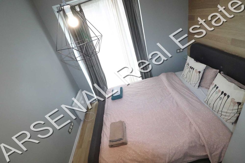 Дава се под наем Тристаен апартамент в София, Център - 100 кв.м за 800 € - Снимка #4