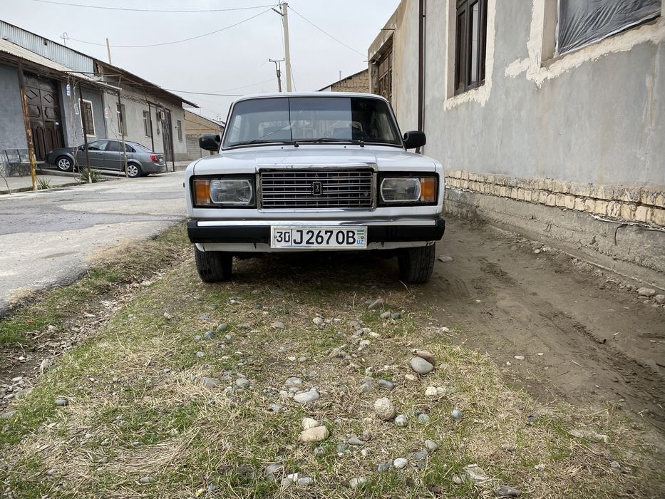 Vaz 2107 Injektor 2008 yil Metan gaz Benzin