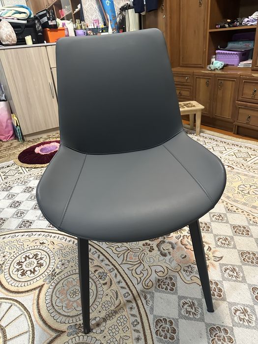 Продам стулья для кухни