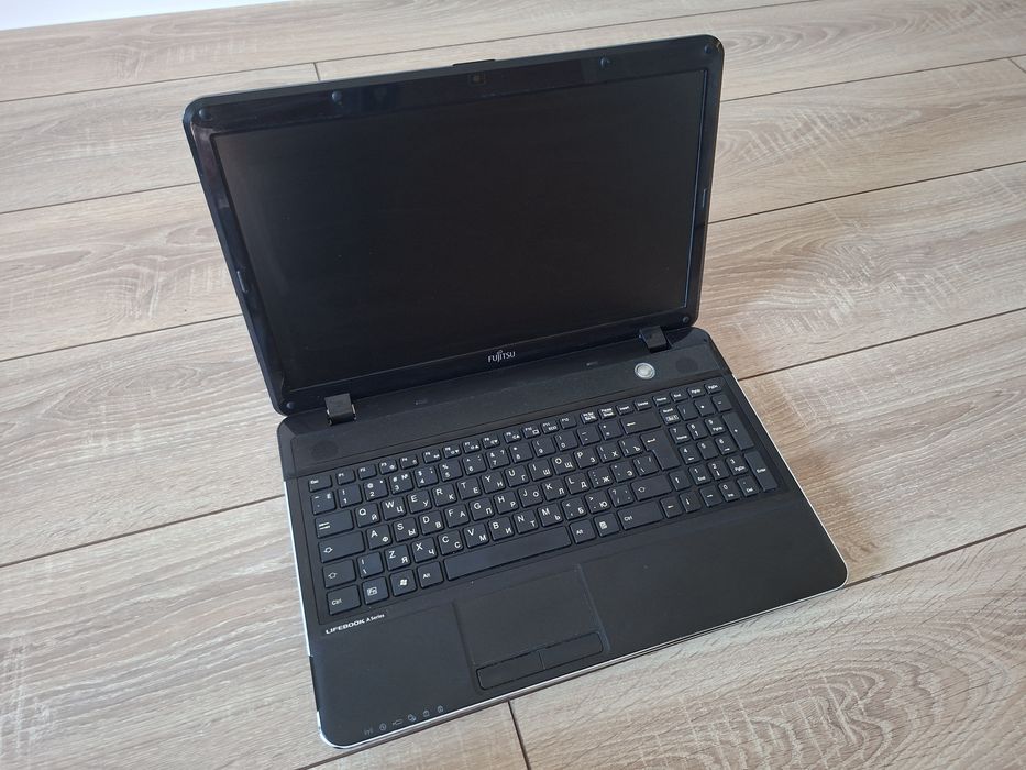 Fujitsu AH531. Core i5.  Made in Germany