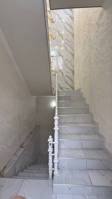 Olmazor tumani taraqqiyot mahallasida 2 sotx hovli sotiladi 147 000$