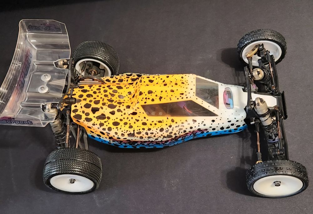 Automodele xray  associated schumacher serpent