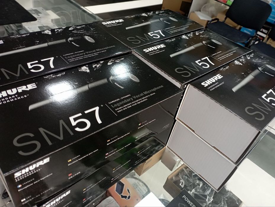 Akg k52 наушник и Профессиональные микрофоны