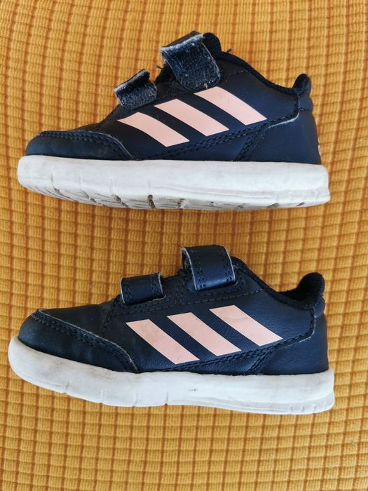 Adidași copii Adidas 19 cu arici ușori  comozi și practici