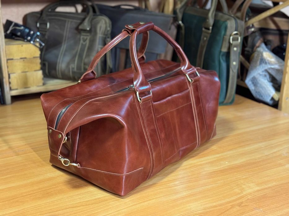 Geantă de voiaj din piele naturală. Duffel bag