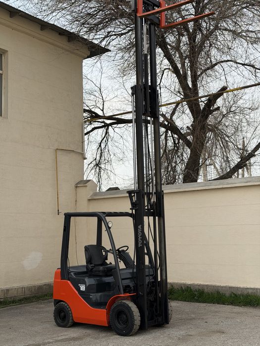 Вилочный погрузчик кара автокара