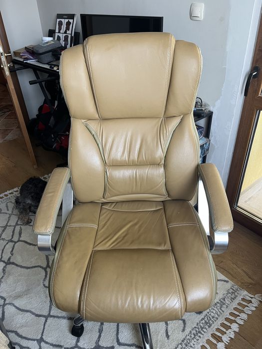 Естествена сожа офис стол