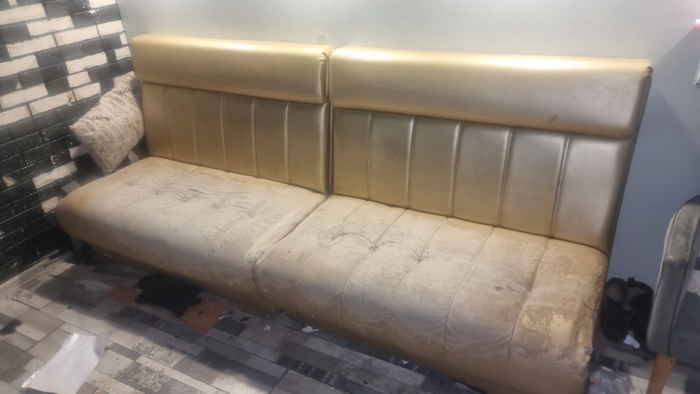 Диваны и ресепшн