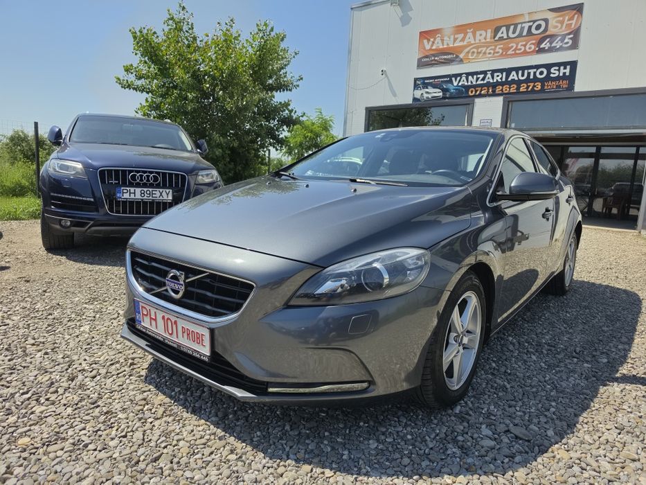 VOLVO V40 2014