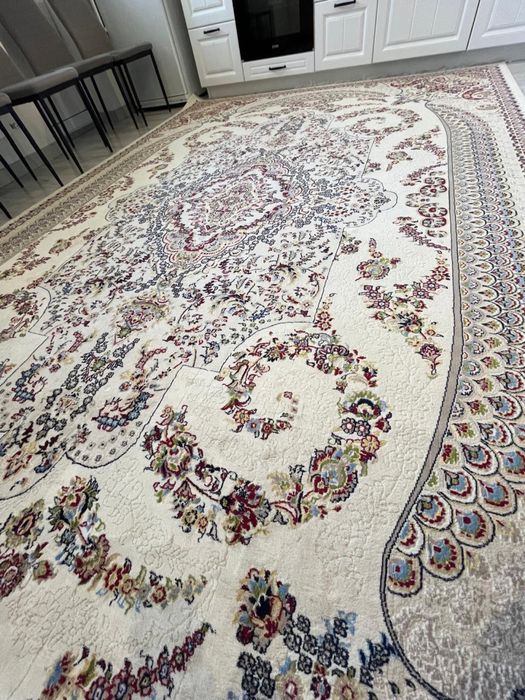 Продам Ковер PARIS, размер 250×400, в хорошем состоянии