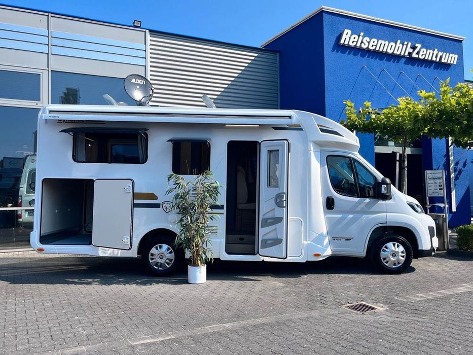 Autorulota XGO 98P, 0 km, Model 2026, Semi-Integrata, 5 locuri, Fiat Ducato