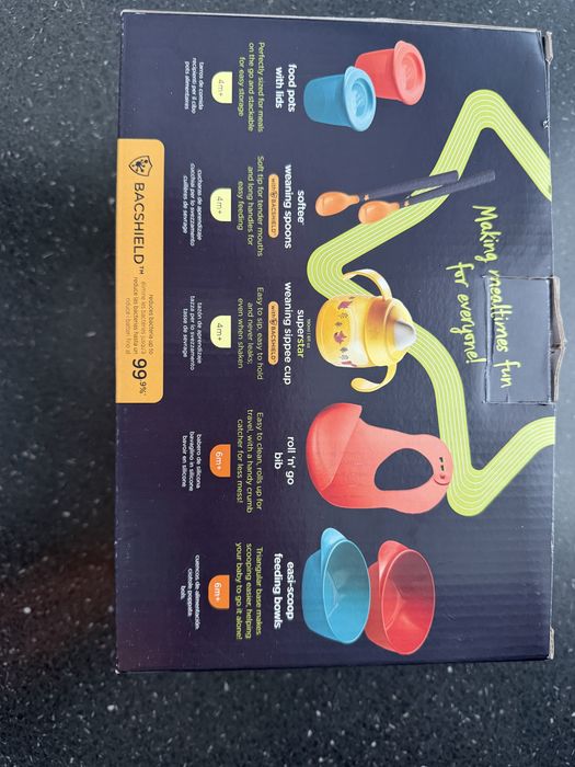 Tommee tippee сет за хранене + подарък лъжичка