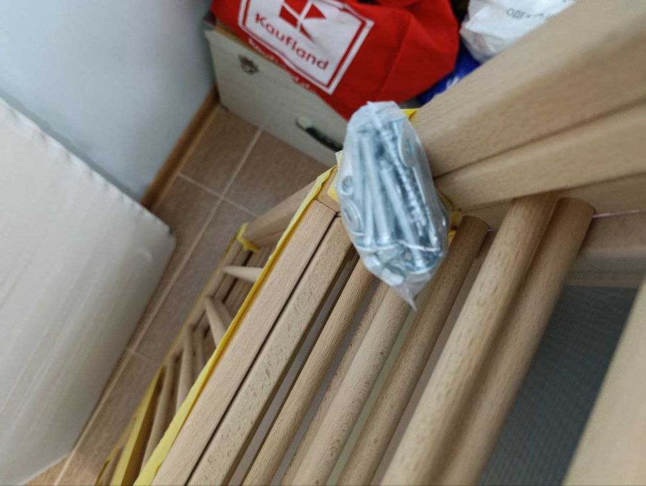 Детская кроватка Б/У от ИКЕА в разобранном состоянии, качественная