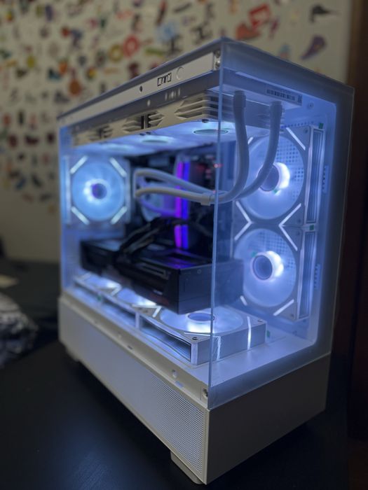 PC Gaming RGB RX9070 XT R7 9800x3d 32gb