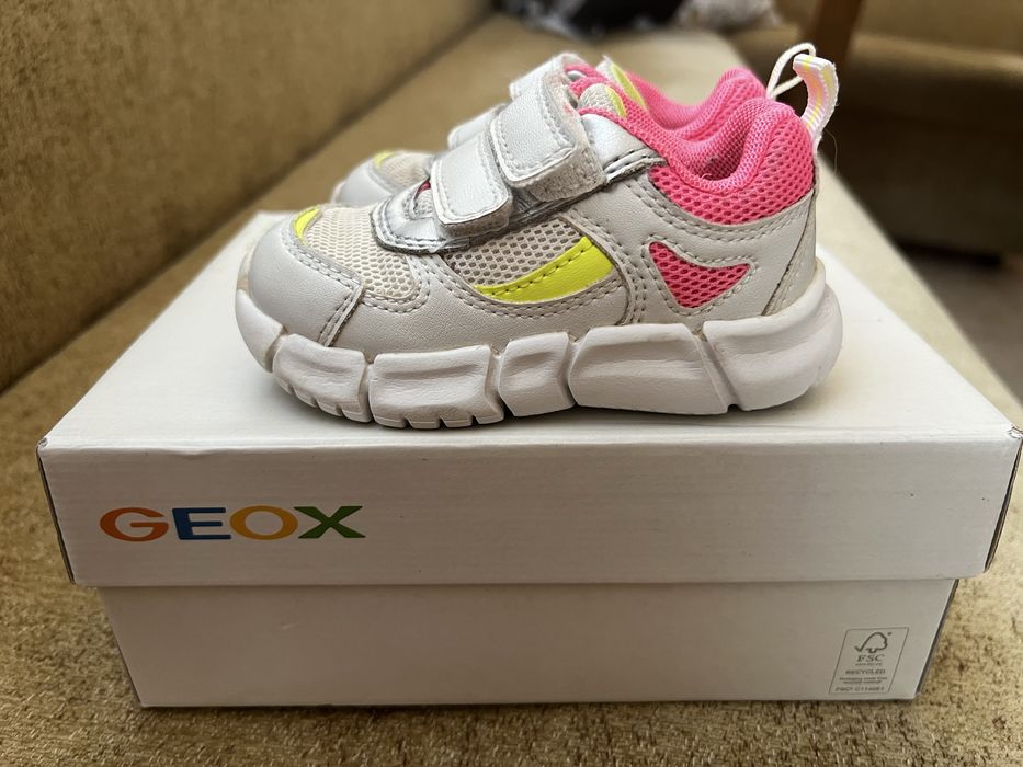 Детски маратонки Geox + подарък