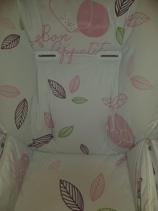 Розов стол за хранене Chipolino