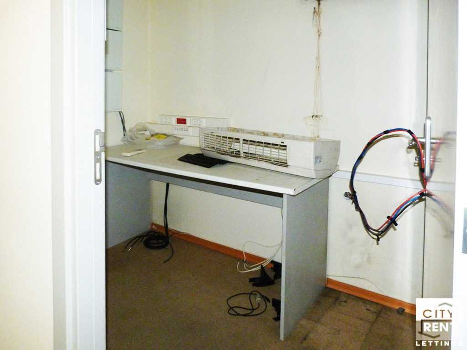 Дава се под наем Офис в Велико Търново, Център - 130 кв.м за 1330 € - Снимка #5