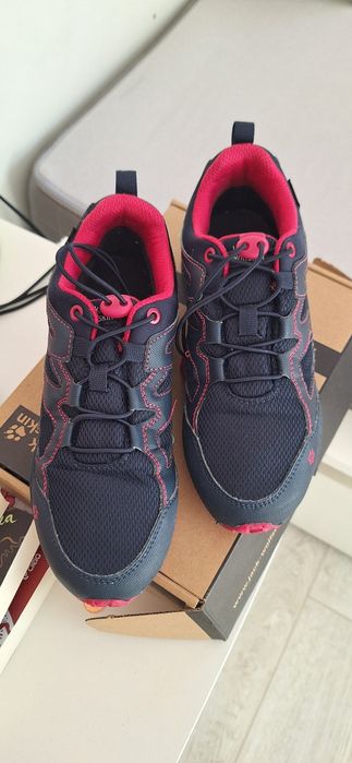 Маратонки JACK WOLFSKIN, 34 номер