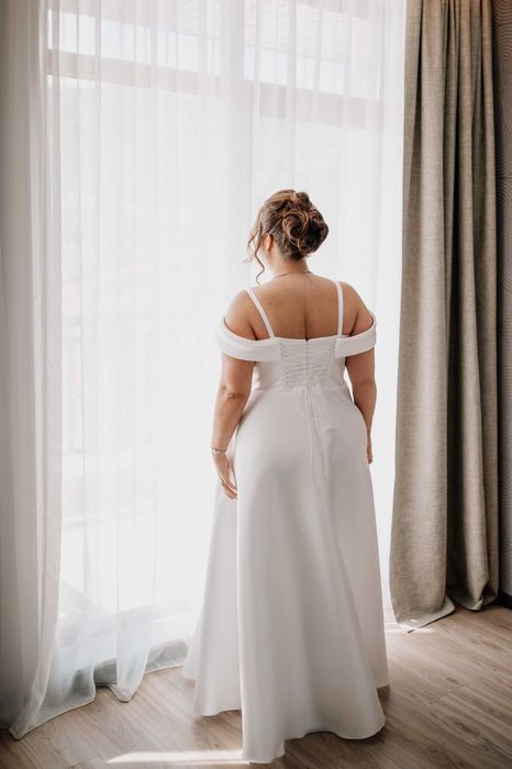 Елегантна булчинска рокля – А-линия, гъвкав размер (44-54)