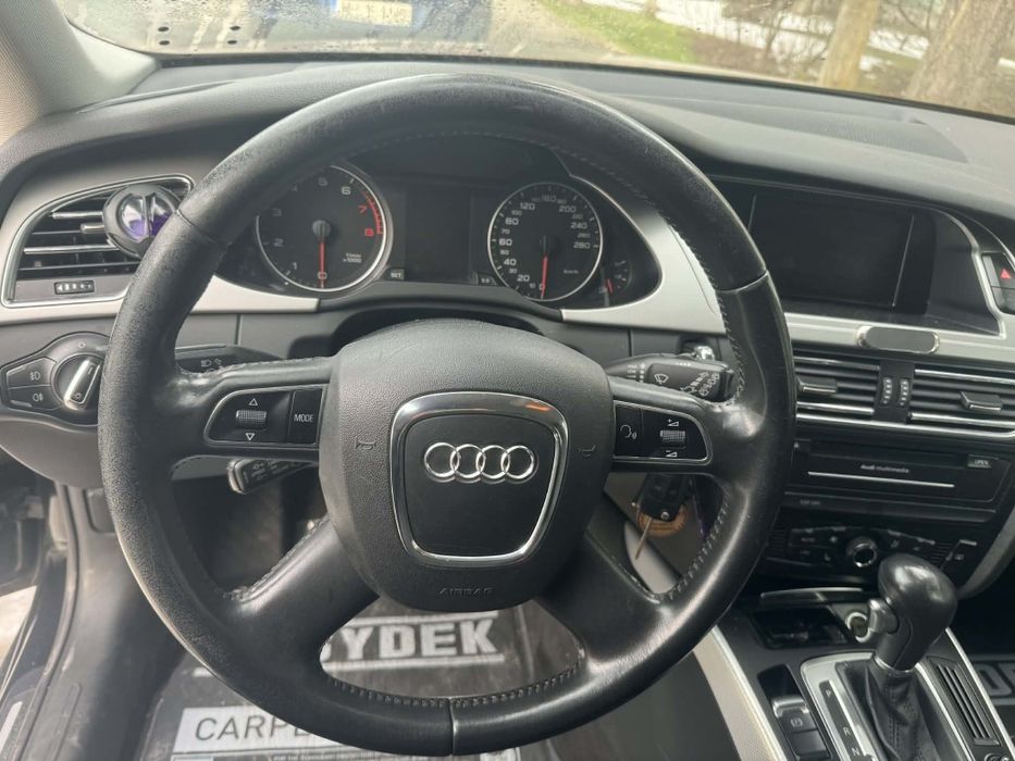 Vând Audi A4 limousine,