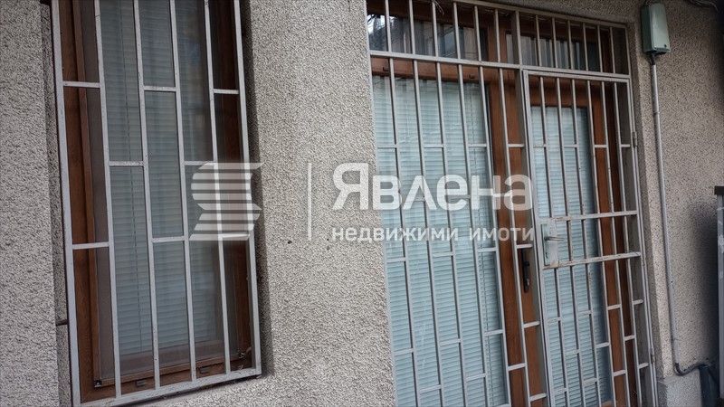 Продава се Магазин в Бургас, Център - 77 кв.м за 1052 €/кв.м - Снимка #4