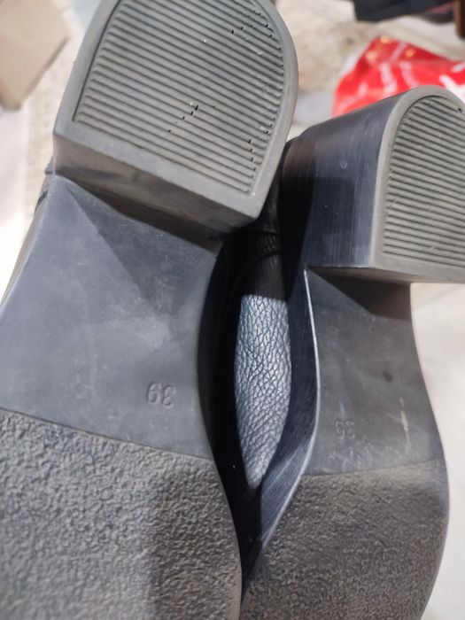 Продаёться шикарный обувь ! сезон лето ,осень.