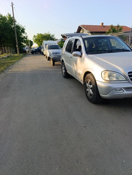 Продавам  Мерцедес  ML400 cdi  2бр.