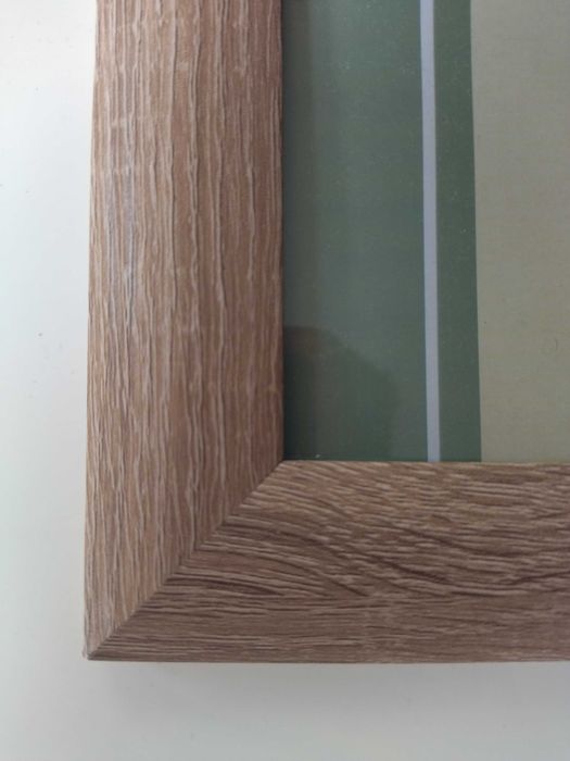 Две дървени рамки с размери 30/40 и 20/29