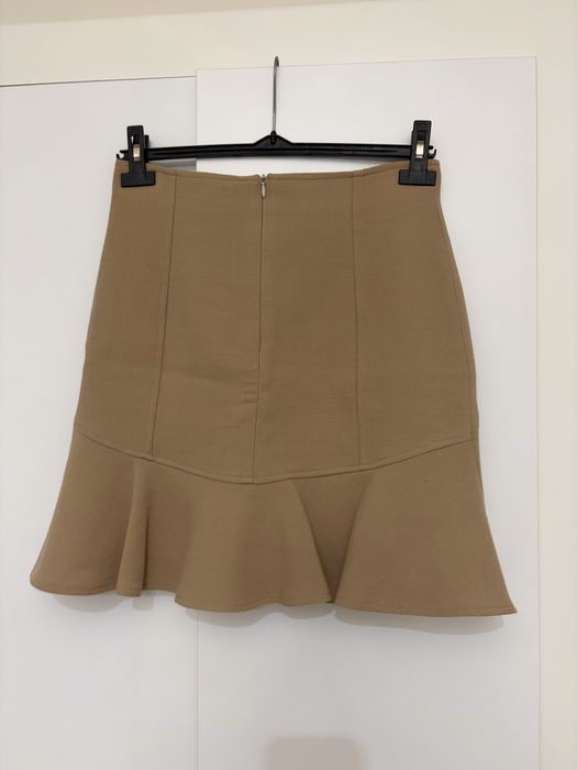 Елегантна розова пола