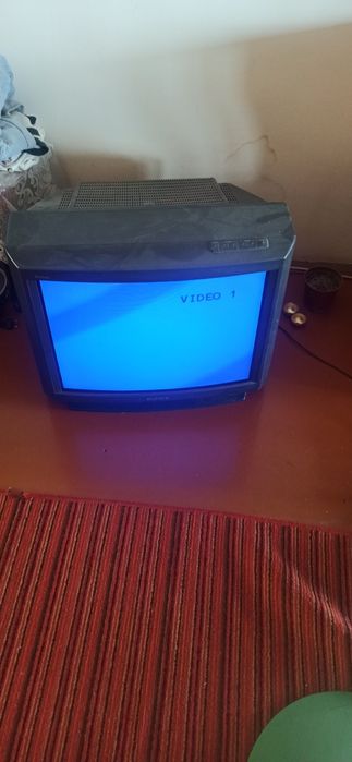 Продам sony телевизор