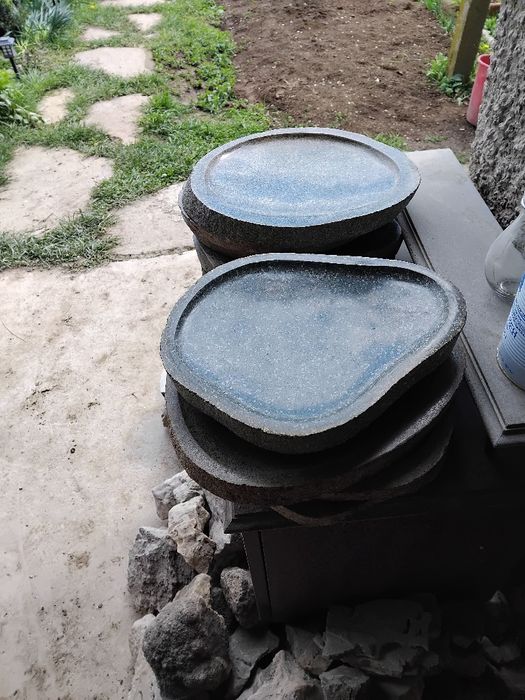 Чинии от естествен камък