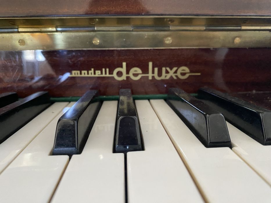 Пианино Rönisch.