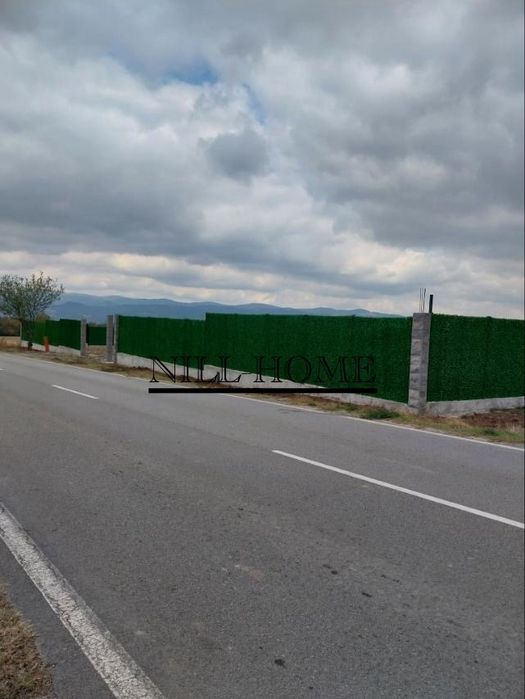 Поцинкована мрежа с декорация(изкуствена трева) 4мм-тел/ 40мм -Око