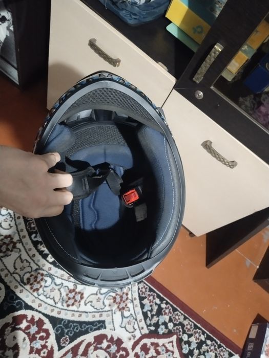 Мототшлем сатылады