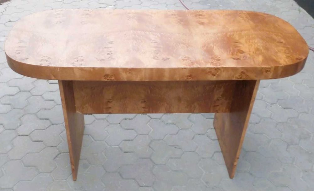 Добротный стол / Мықты үстел сатылады