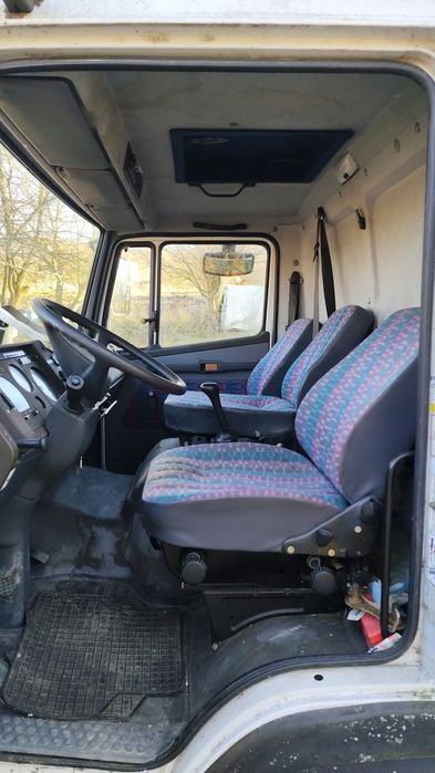 Vînd camion Mercedes atego an 1997 cu lift  și cameră extracție  64 la