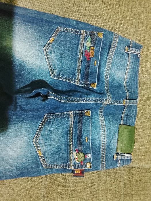 Джинсы на 6-7 лет