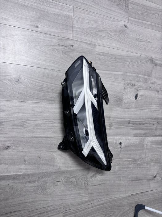 Far stanga led logan 3